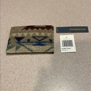 Pendleton Slim Wallet Embossed leather with a jacquard pattern  Card Case NWT
